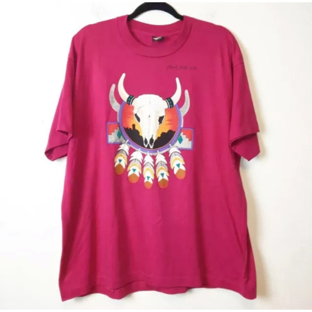 Vintage Screen Stars Pink Black Hills SD Skull Feather Tee Size XXL